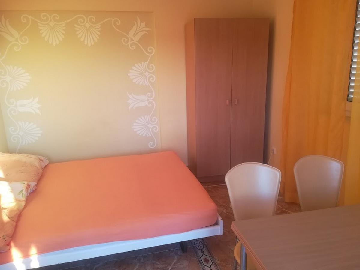 Apartments Barisic Hrvatskih Zrtava 404 Seget Vranjica Trogir Exterior foto