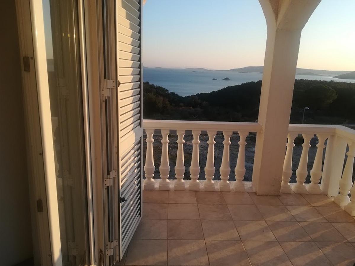 Apartments Barisic Hrvatskih Zrtava 404 Seget Vranjica Trogir Exterior foto