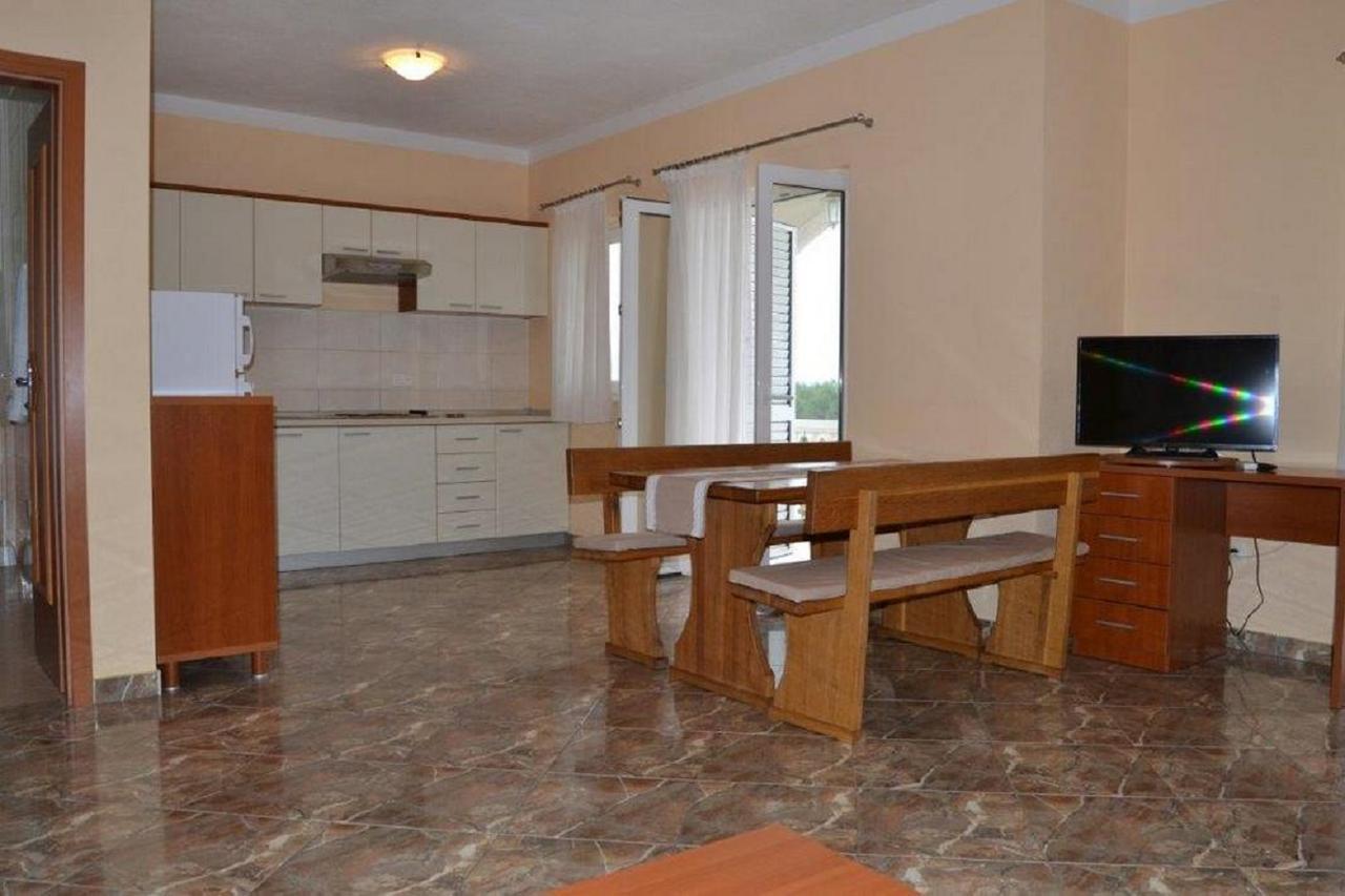 Apartments Barisic Hrvatskih Zrtava 404 Seget Vranjica Trogir Exterior foto