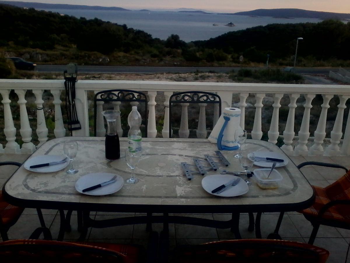 Apartments Barisic Hrvatskih Zrtava 404 Seget Vranjica Trogir Exterior foto